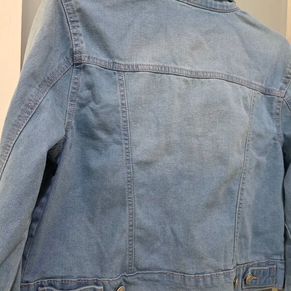 Baccini Light Wash Denim Jean Jacket – Women’s Small Button Front Classic - Picture 12 of 12